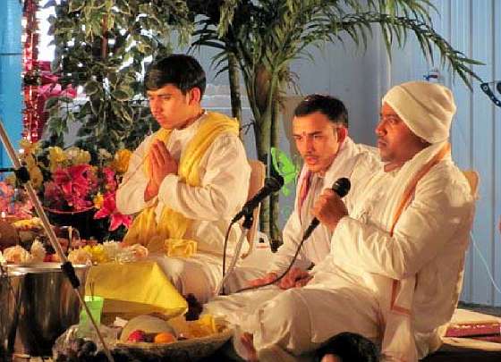 1 Jan 12.jpg - The leading Maharishi Vedic Pundits conducting Maharudrabishek (auspicious ceremony promoting world peace) on the 12 Jan 2010 celebration in Vedic City, Iowa, USA.